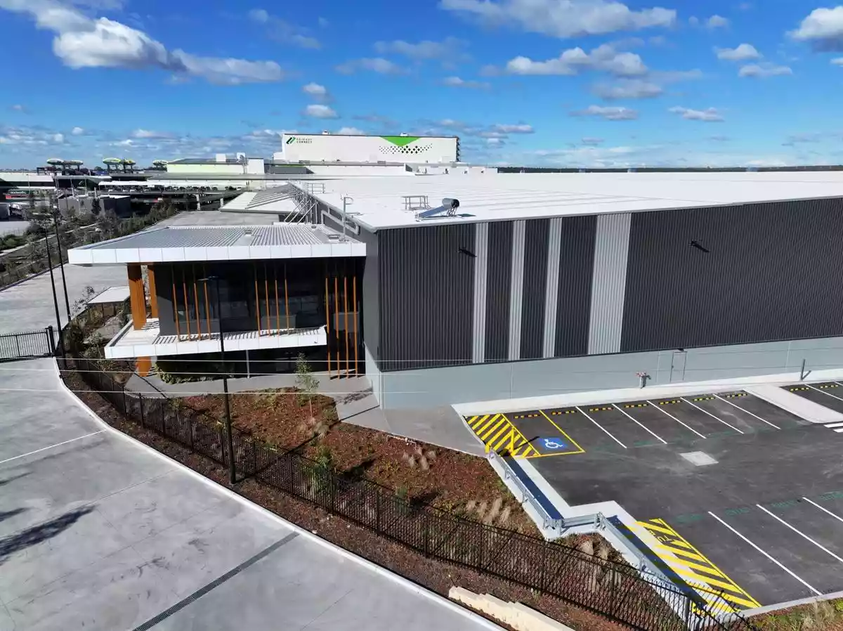 S1/400 Moorebank Avenue