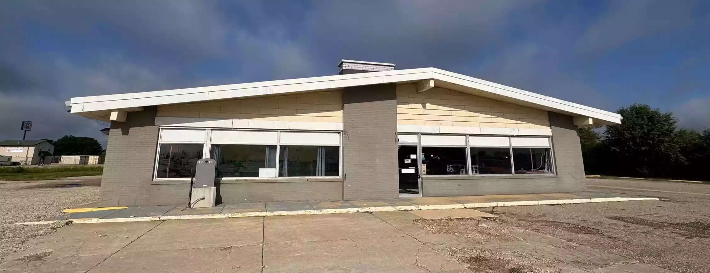 603 South Prairieview Road - Mahomet, IL