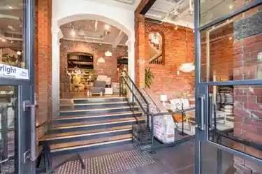 464 Chapel Street