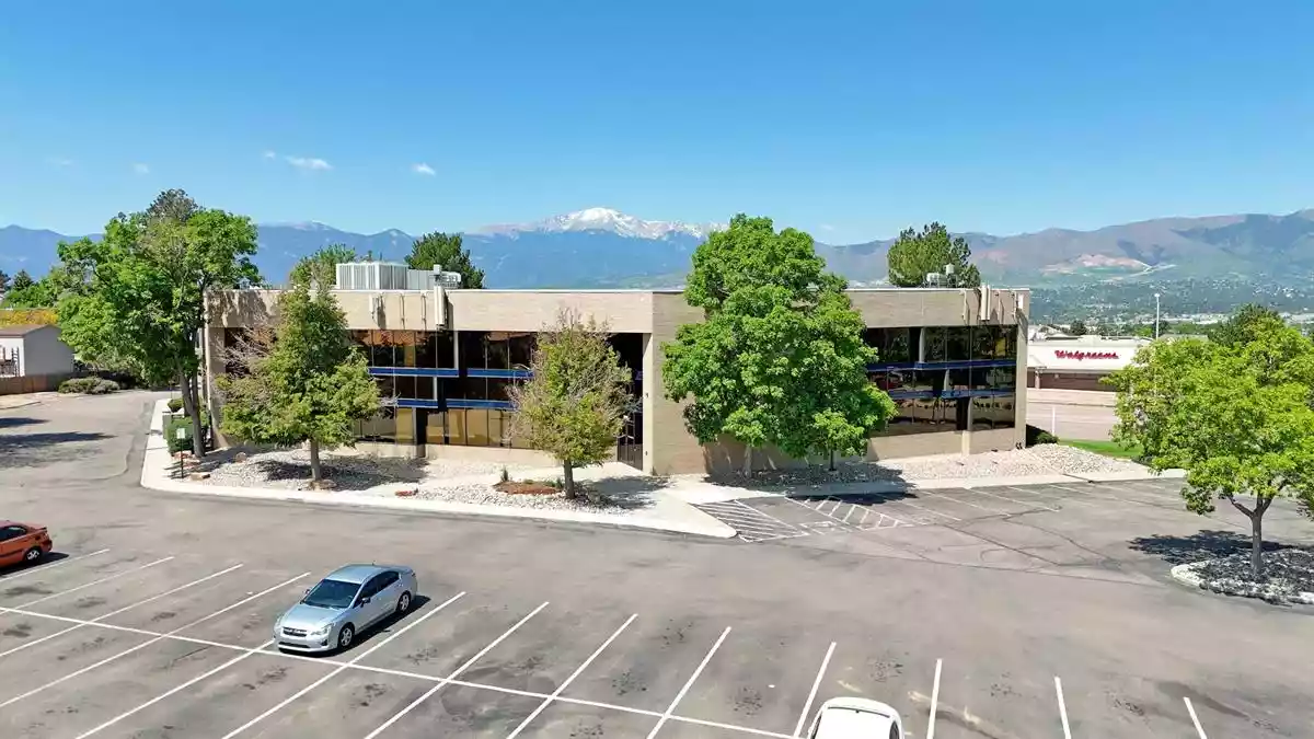 Cottonwood Square Exterior