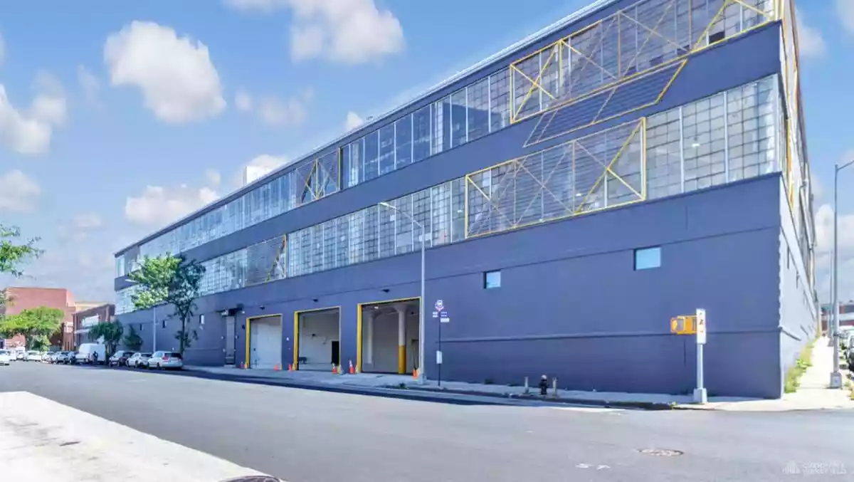 Maspeth - Warehouse/Distribution