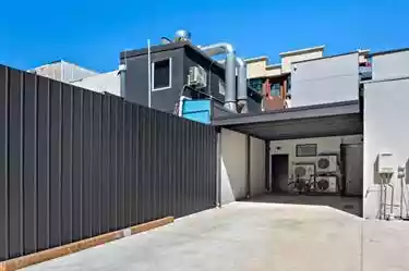 194 Chapel St