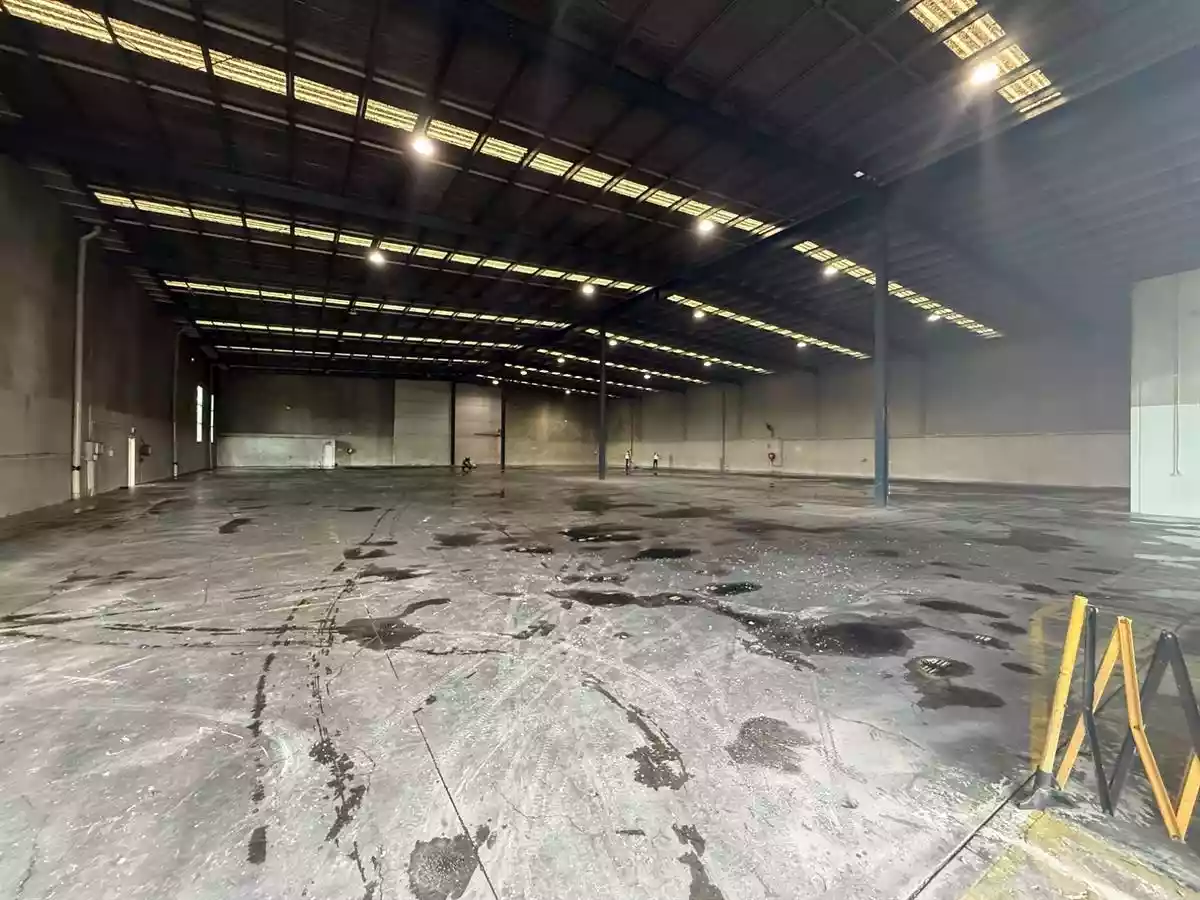 Warehouse 1/72 Topham Road