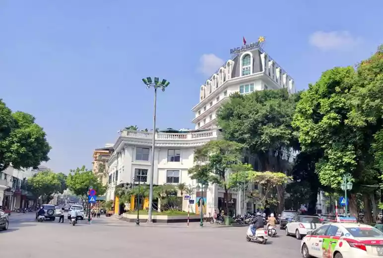 Opera Business Centre