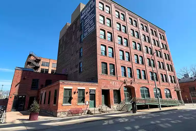 A1- 192 Mill St