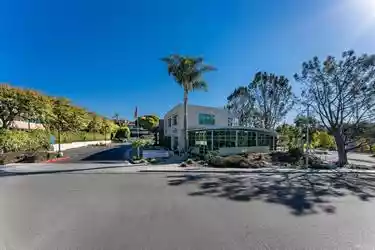 Encinitas - Office