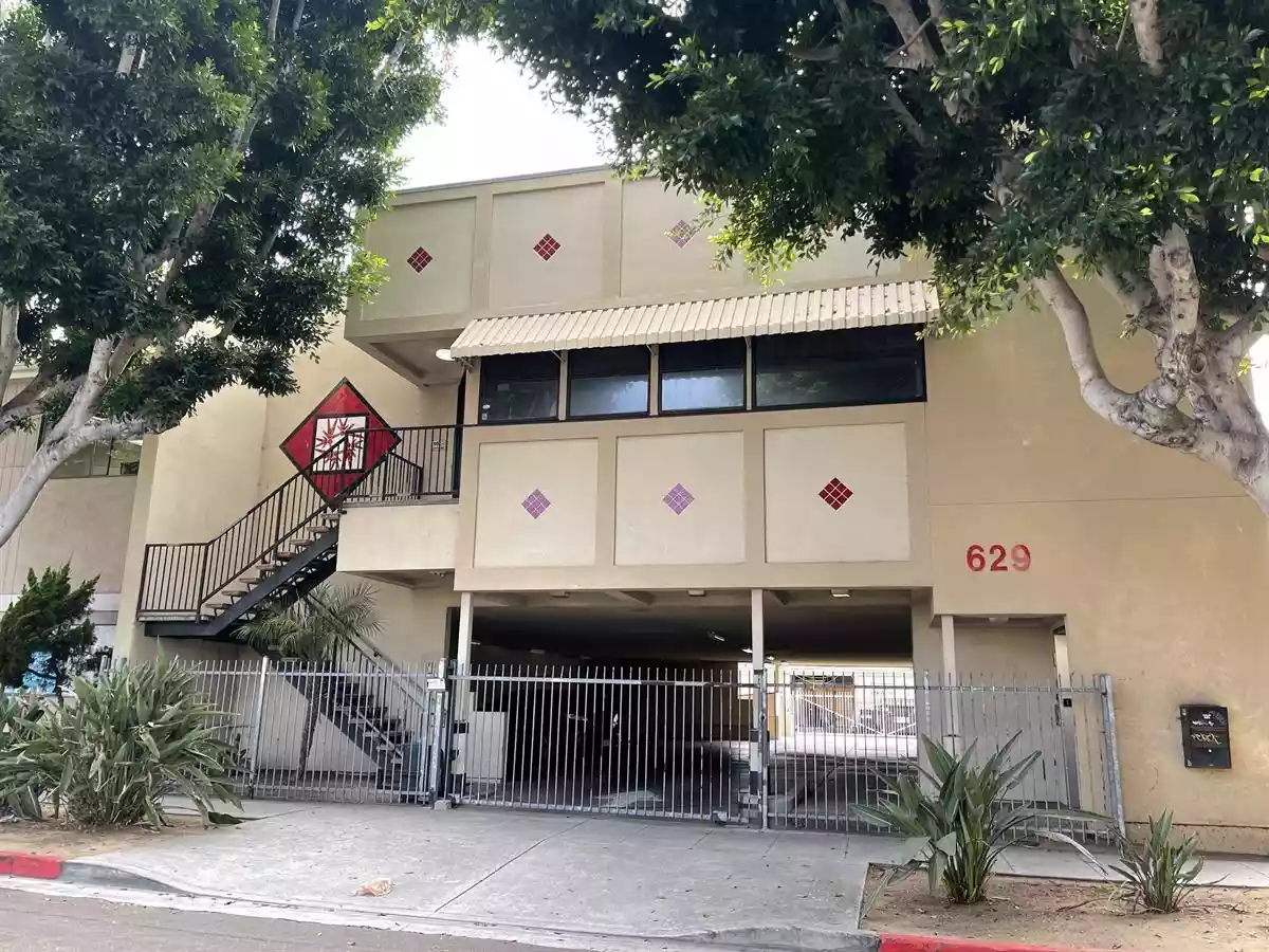 Encinitas - Office