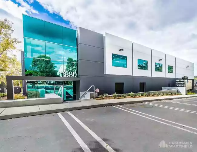 Vista - Warehouse/Distribution