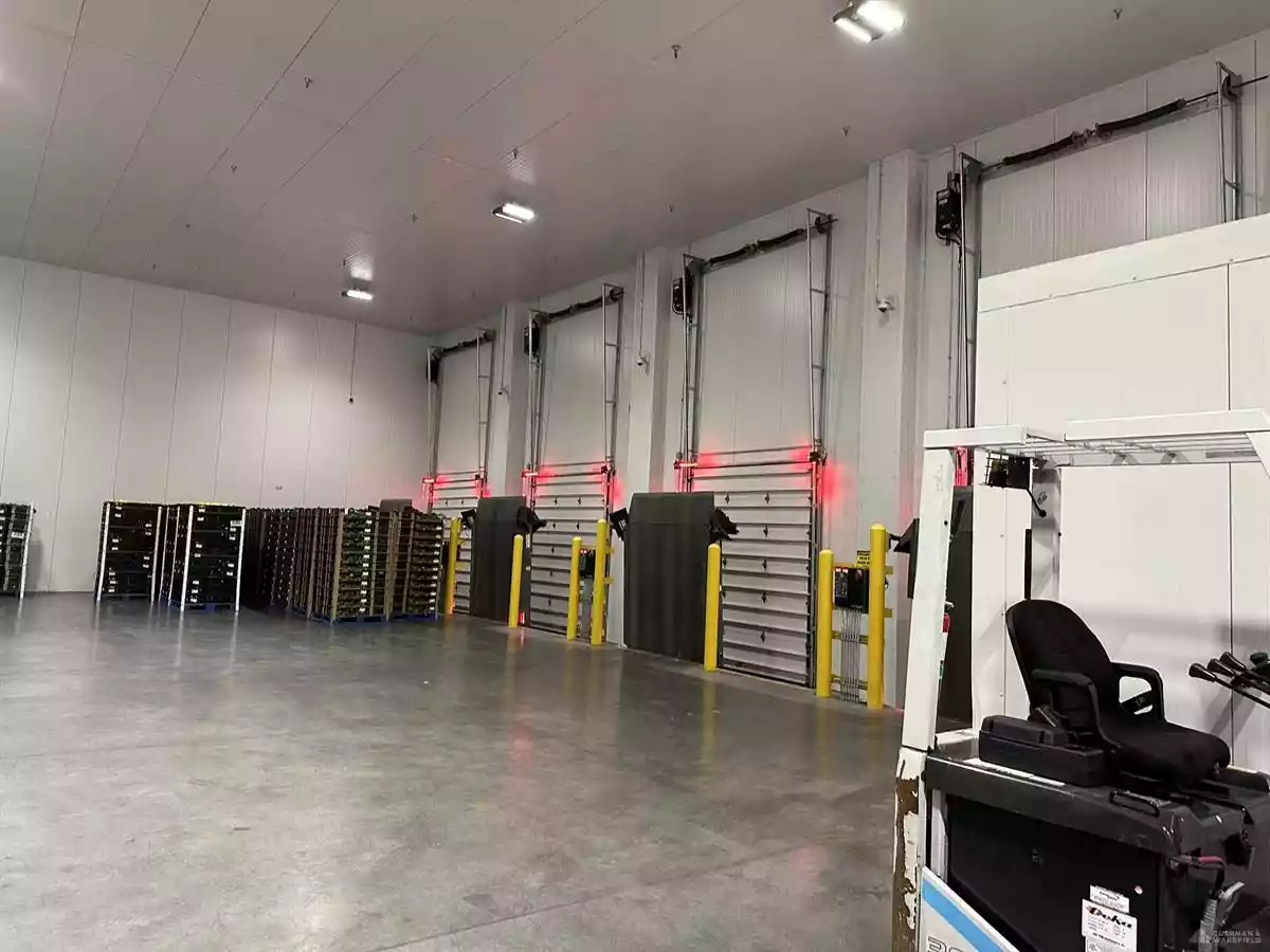 Calgary - Warehouse/Distribution