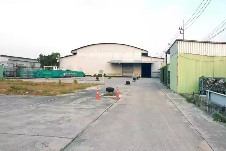 Factory & Warehouse Area Approx. 15,000 SQM Lum Luk ka