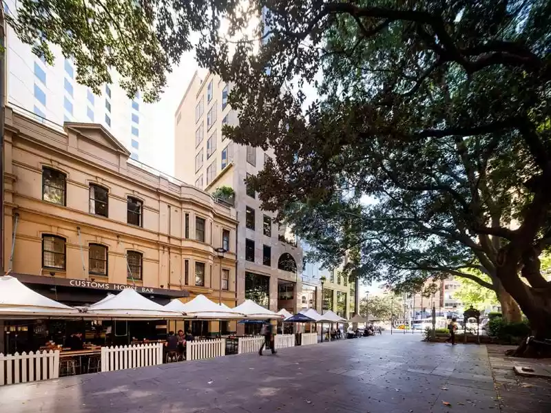 7 Macquarie Place