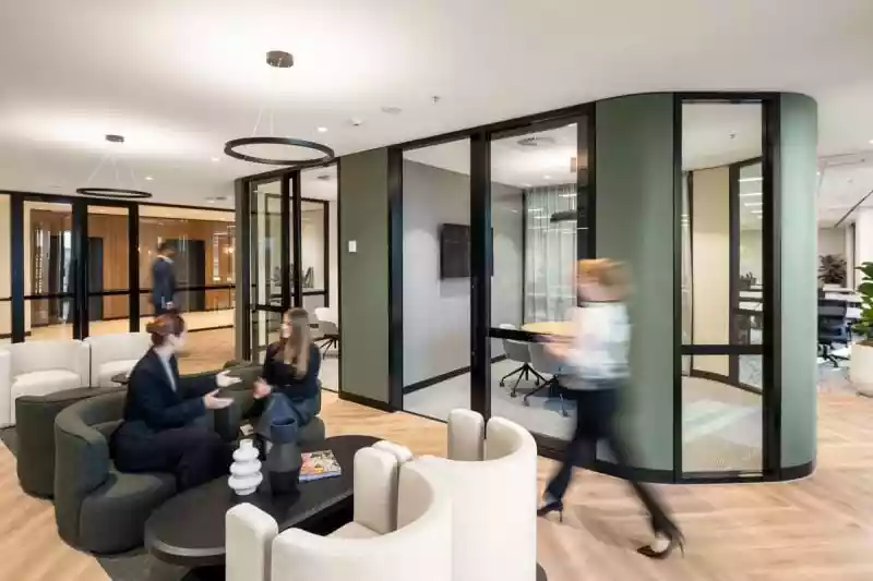 7 Macquarie Place