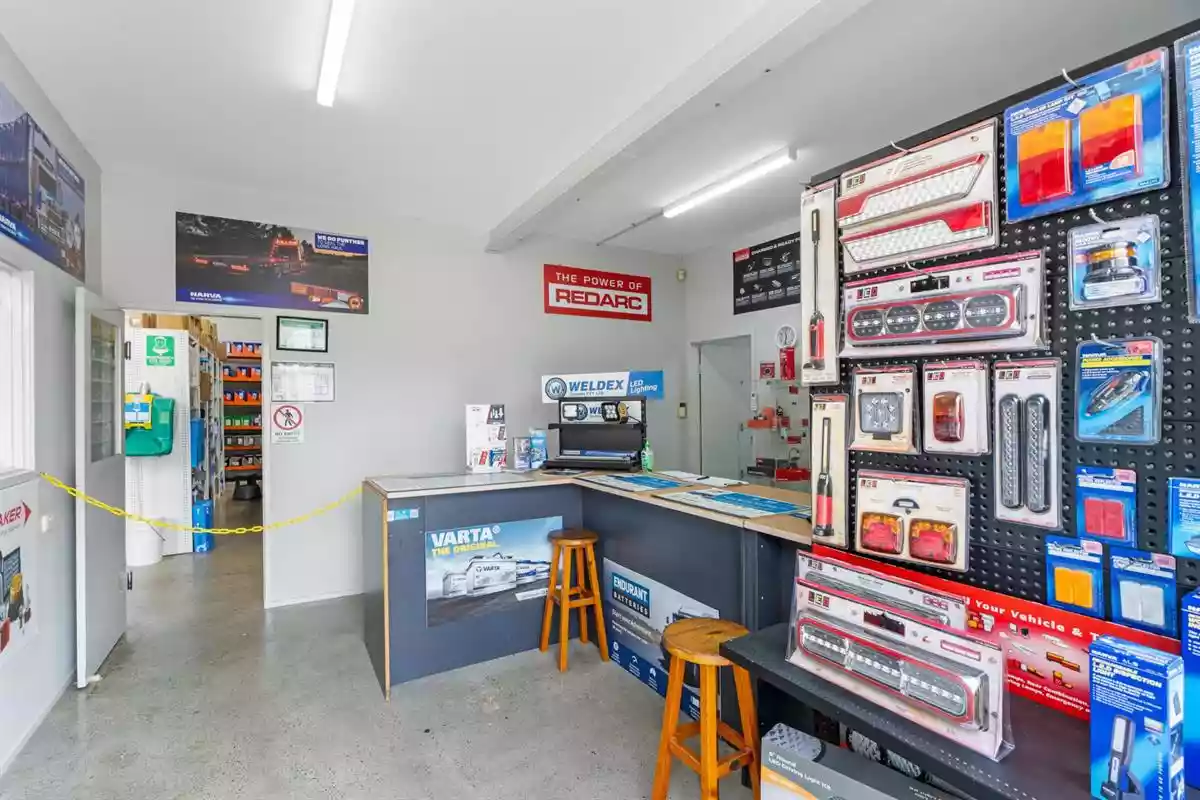 11 Hutchinson Street