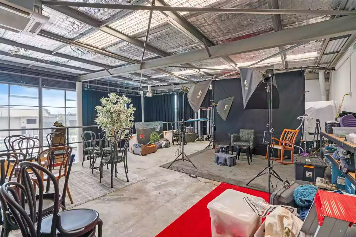 11 Hutchinson Street