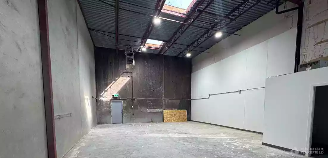 Surrey - Warehouse/Distribution