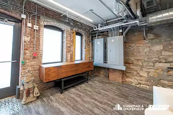 1400 W. 10th Street Office for sublease 5090 SF Cleveland 44113 | US ...