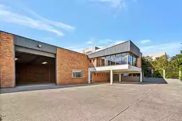 9 Anvil Road