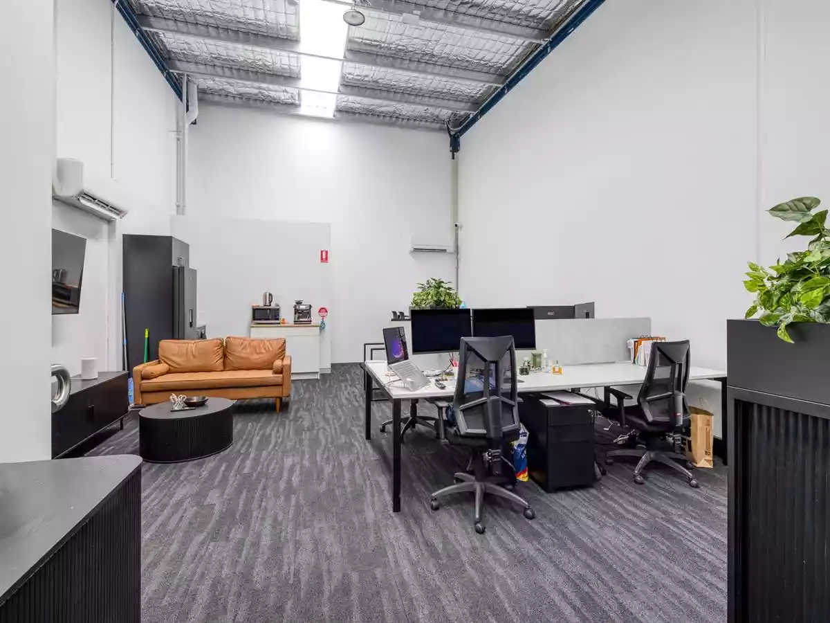 2/1305 Lytton Rd