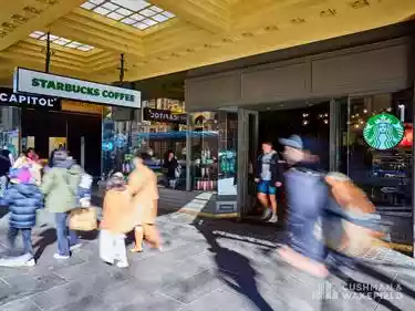 206 Bourke St. Plaza