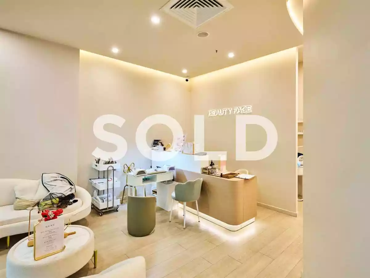 206 Bourke St. Plaza