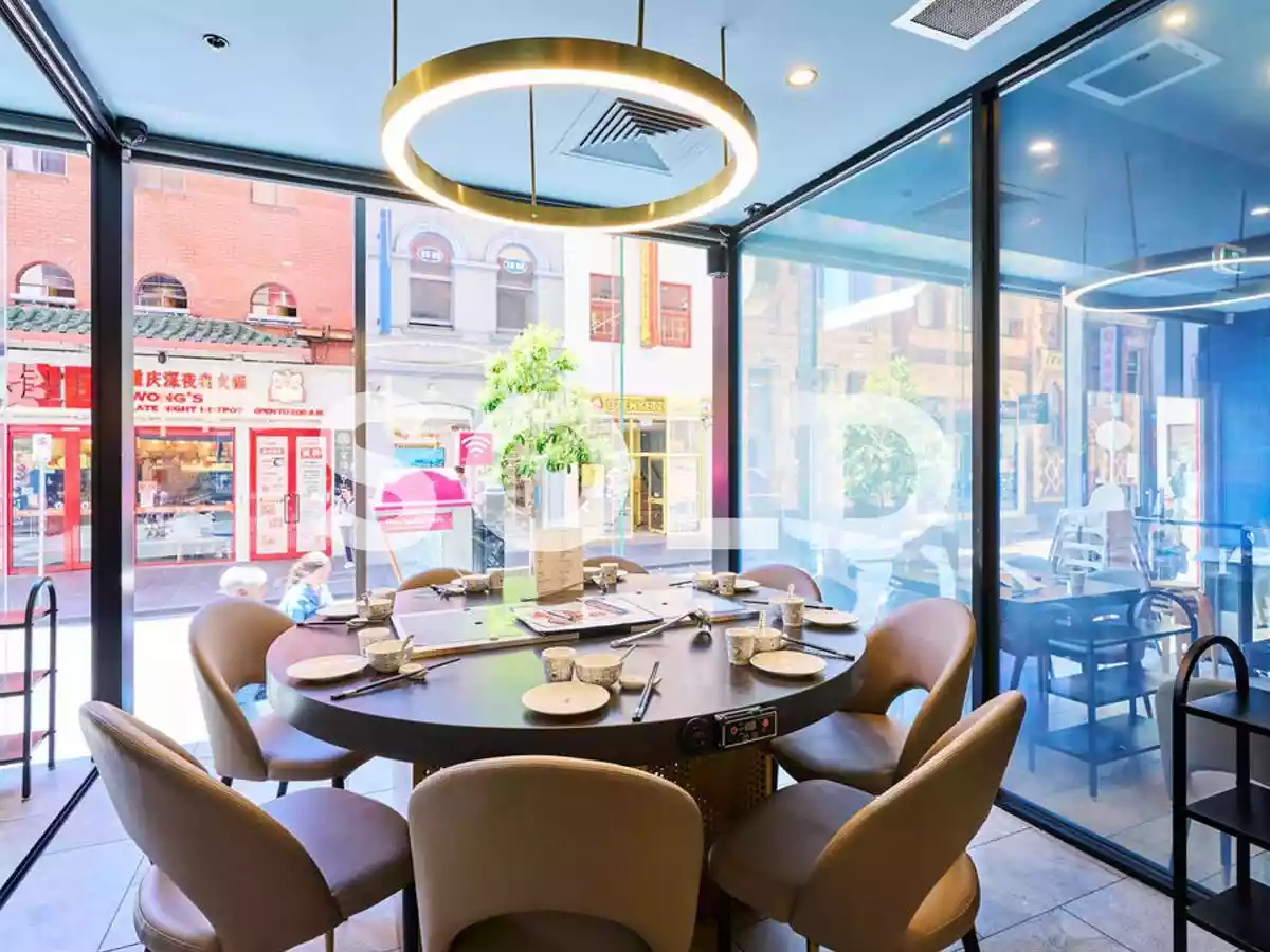 206 Bourke St. Plaza