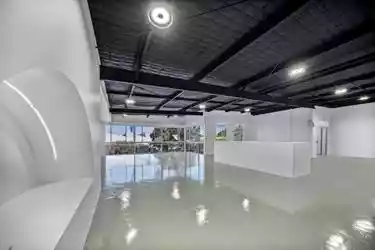 Unit 2/21 Chicago Avenue