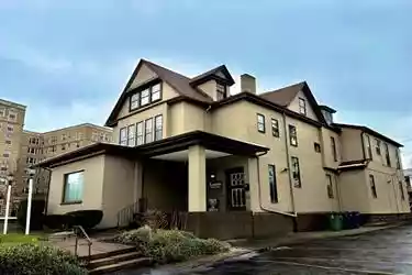 A1-104 Linwood Avenue