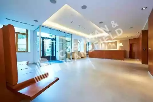 Boulevard Brand Whitlock, 163-167