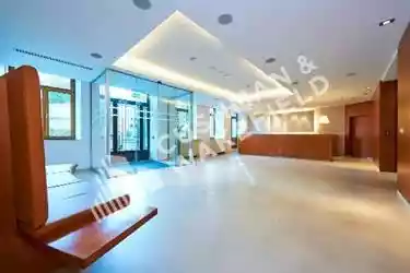 Boulevard Brand Whitlock, 163-167