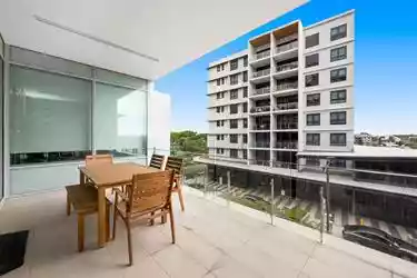 33 Remora Road