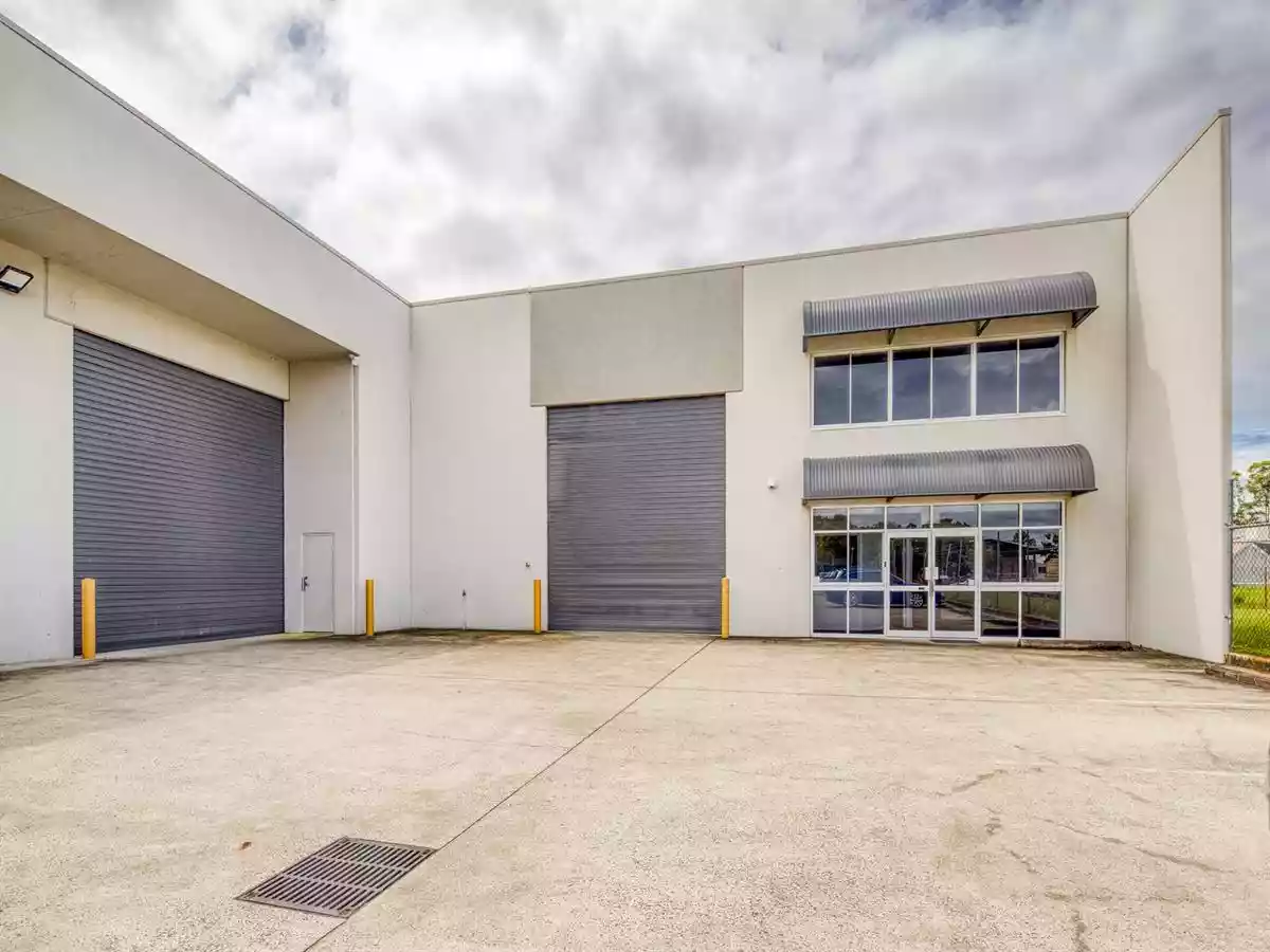 2/58 Yarraman Place