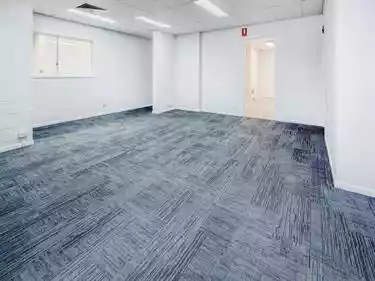 2/58 Yarraman Place