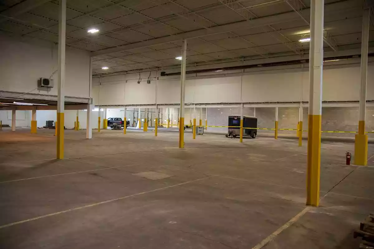North York - Warehouse/Distribution