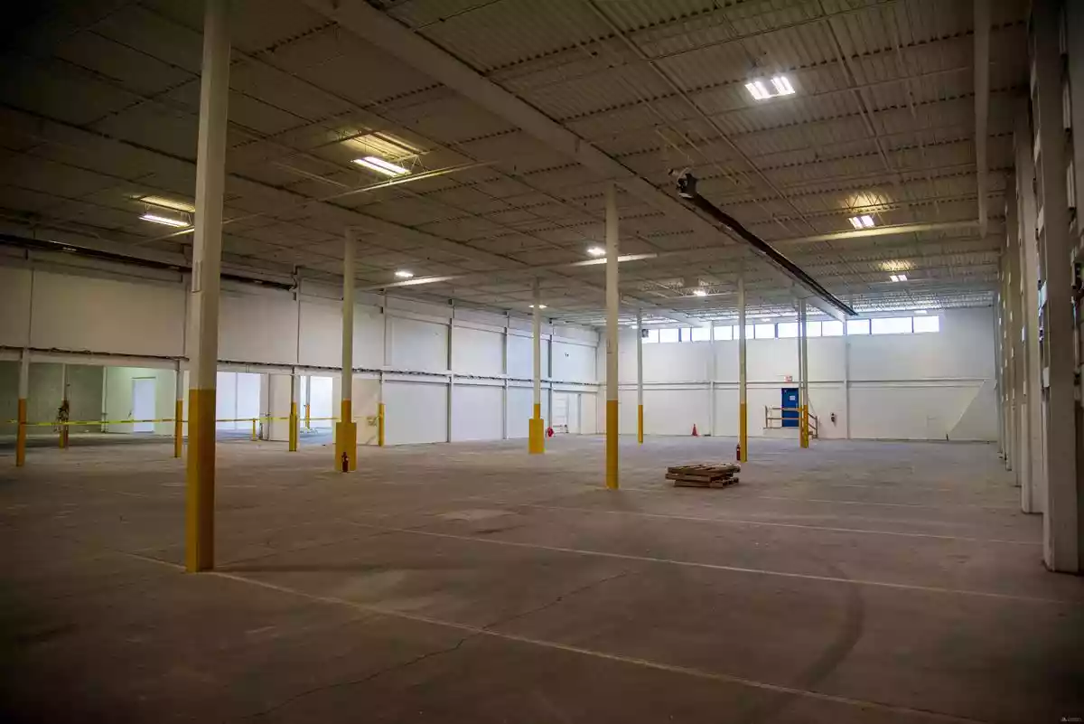 North York - Warehouse/Distribution