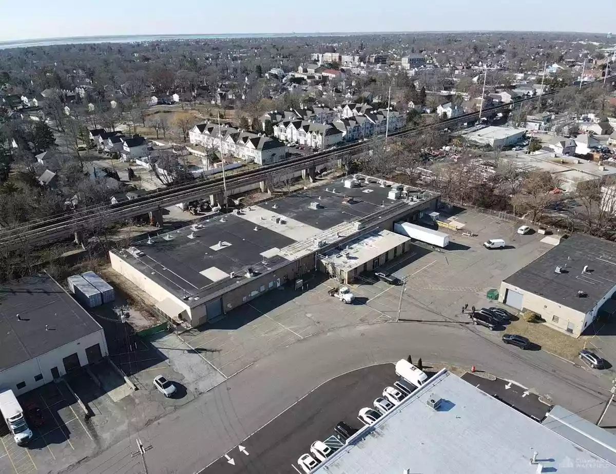 Amityville - Manufacturing