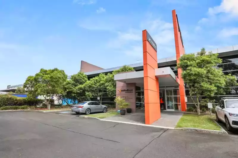 30 Centre Road