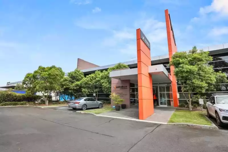 30 Centre Road