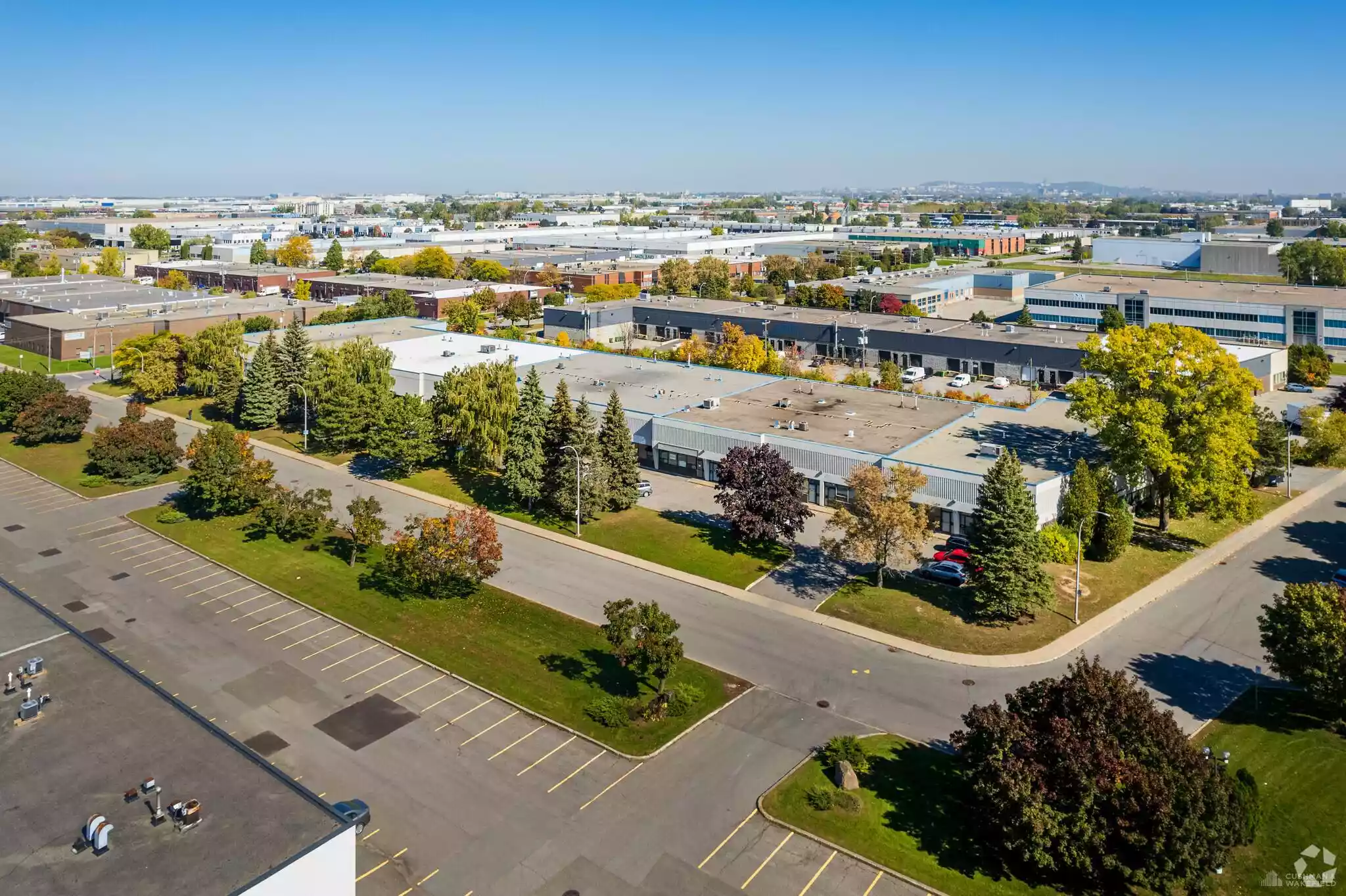 Dorval - Warehouse/Distribution