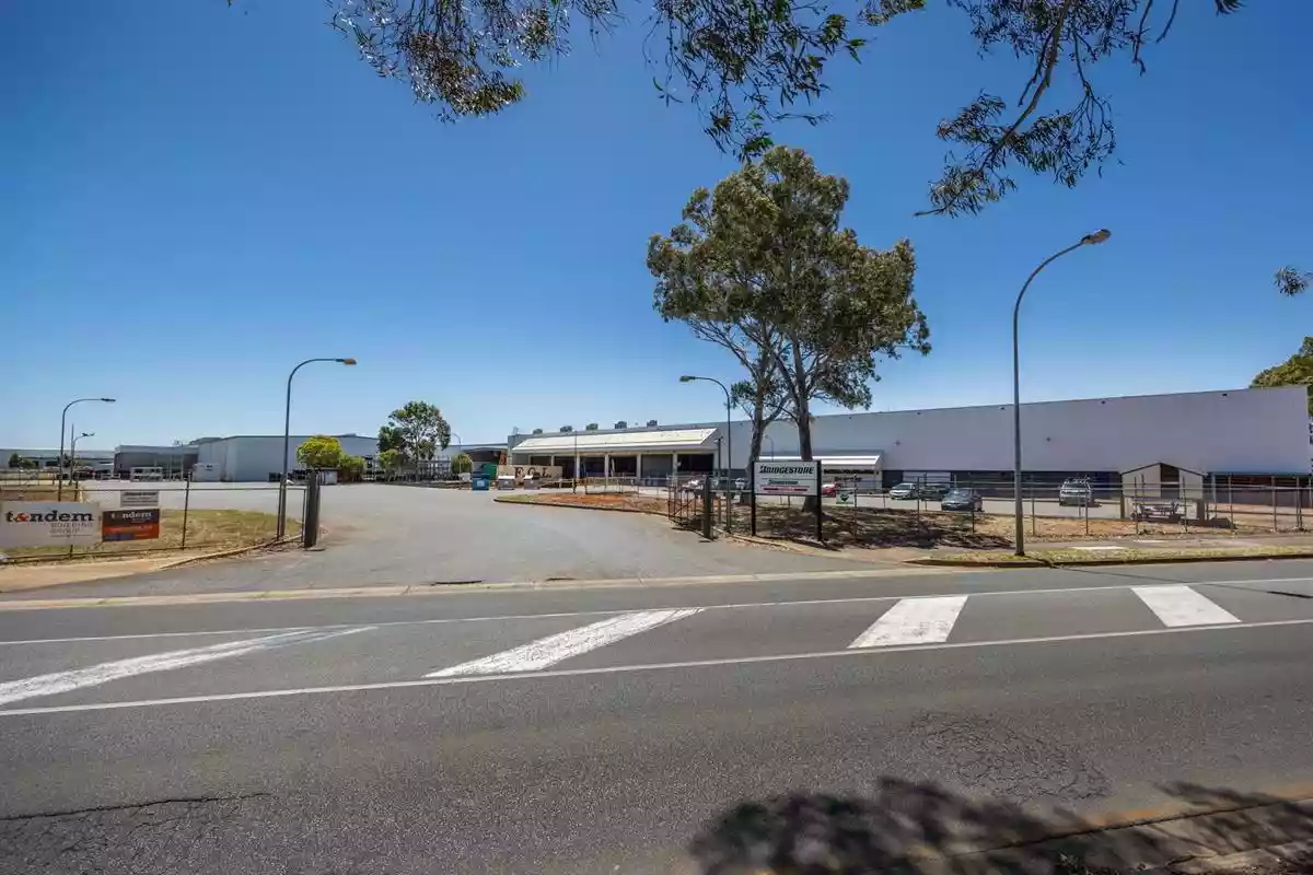 Warehouse 1/129 - 139 Cross Keys Road