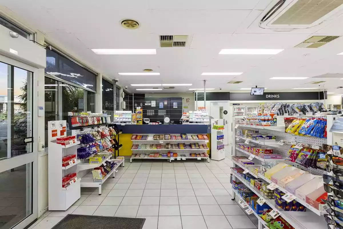 13015 Cunningham Highway