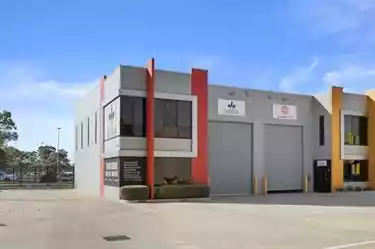 Unit 1/80 Mills Road