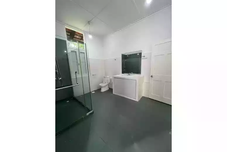 Detached House for Rent