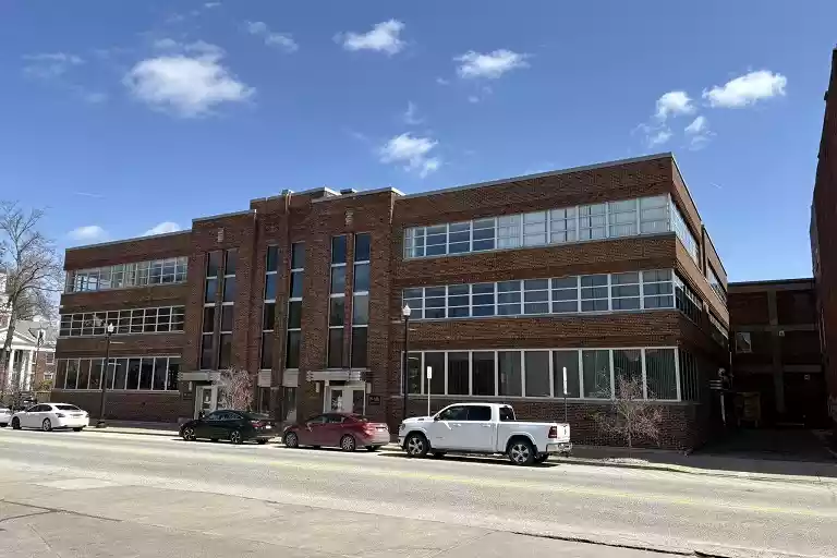 A1-220 Hickory Street