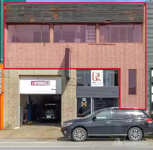 North Vancouver - Warehouse/Distribution