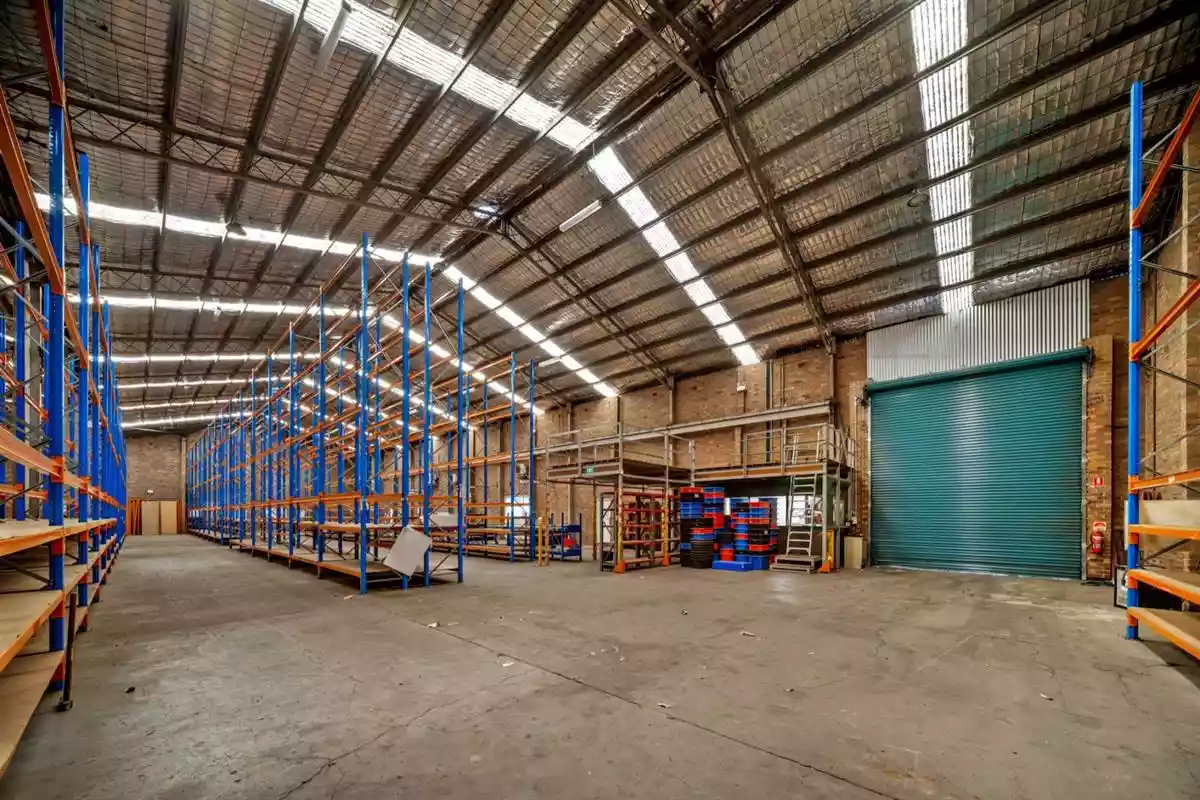 100-104 Adderley Street West