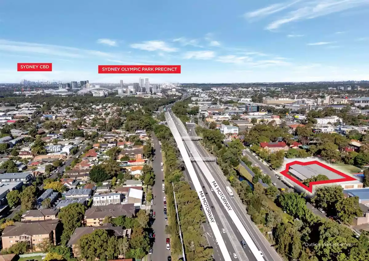 100-104 Adderley Street West