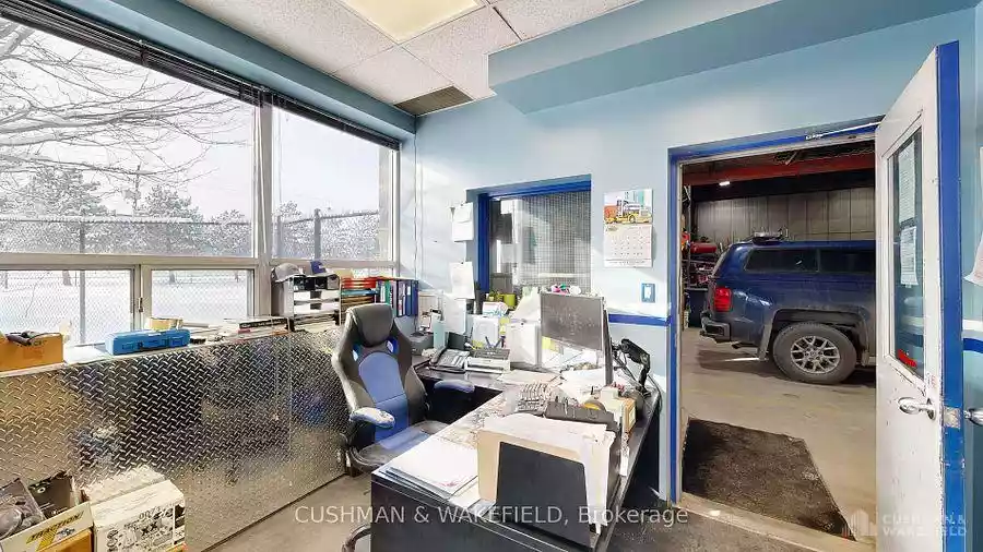 Stoney Creek - Warehouse/Distribution