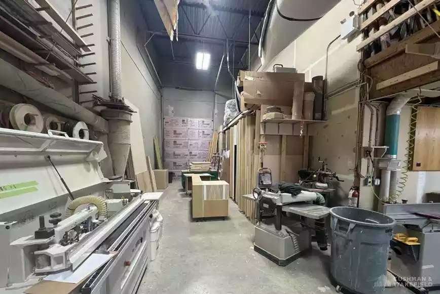 Coquitlam - Warehouse/Distribution