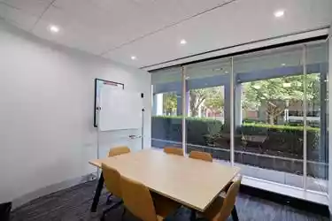 88 Colin Street