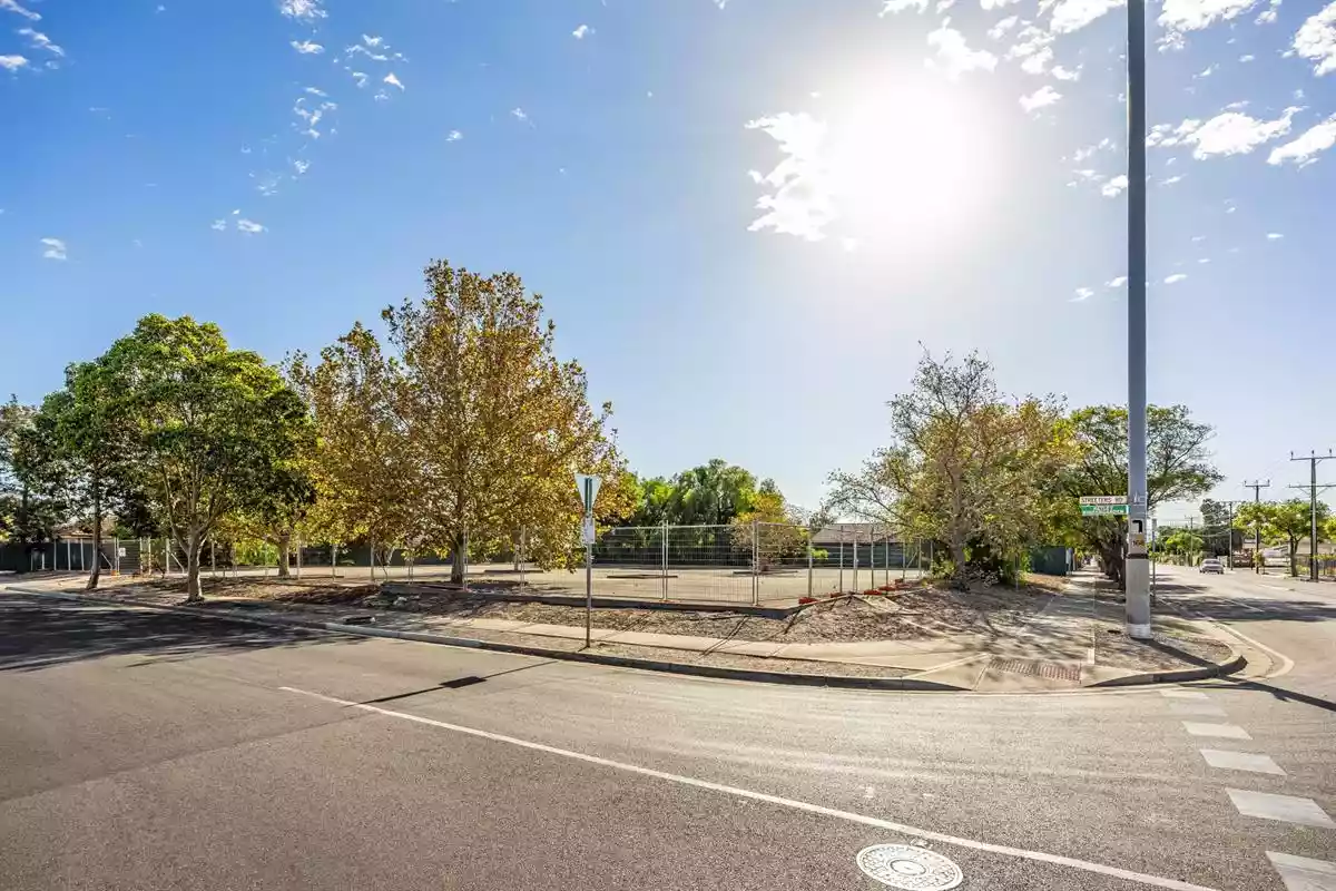 70-74 Mooringe Avenue